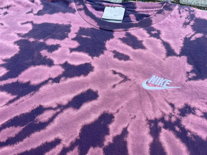 Reverse/Bleach Dye Nike Spiral Tee (Large)