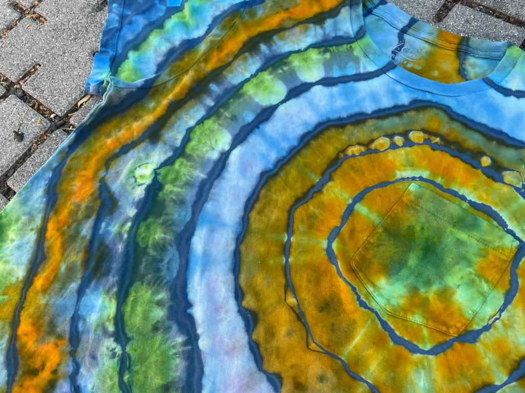 Tie Dye Blue/Green/Orange Geode Pocket Tee (Medium)